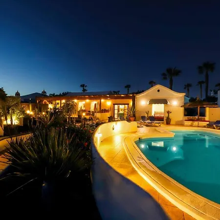Villa Dos Piedras Puerto del Carmen (Lanzarote)